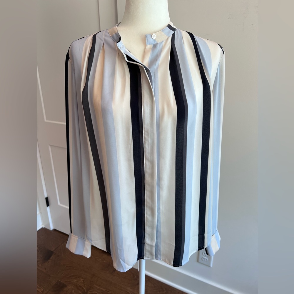 Ann Taylor Long-sleeve Button-up Blouse